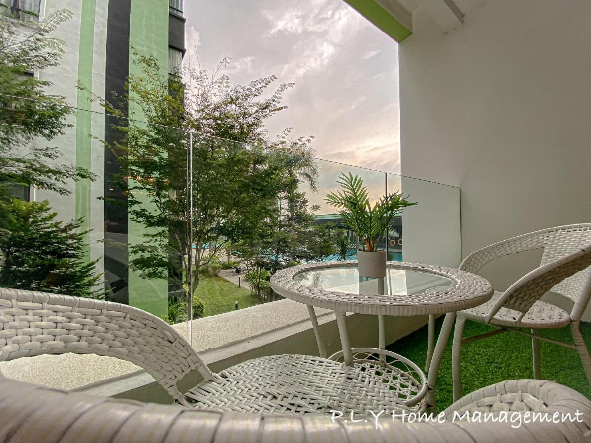 Pangsapuri Crystal Cozy Poolview Netflix Waterpark@ Station 18 *