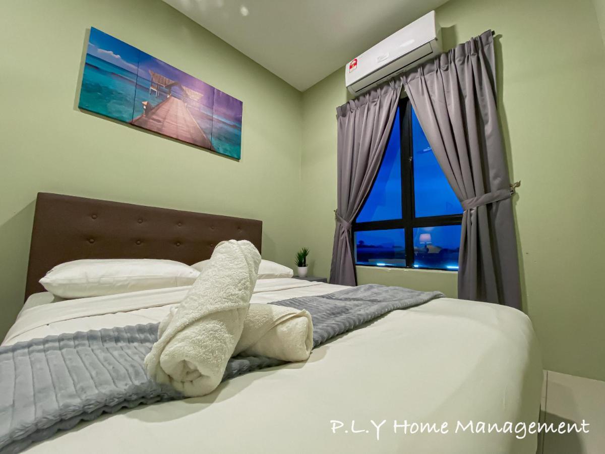 Crystal Cozy Poolview Netflix Waterpark@ Station 18 * Ipoh