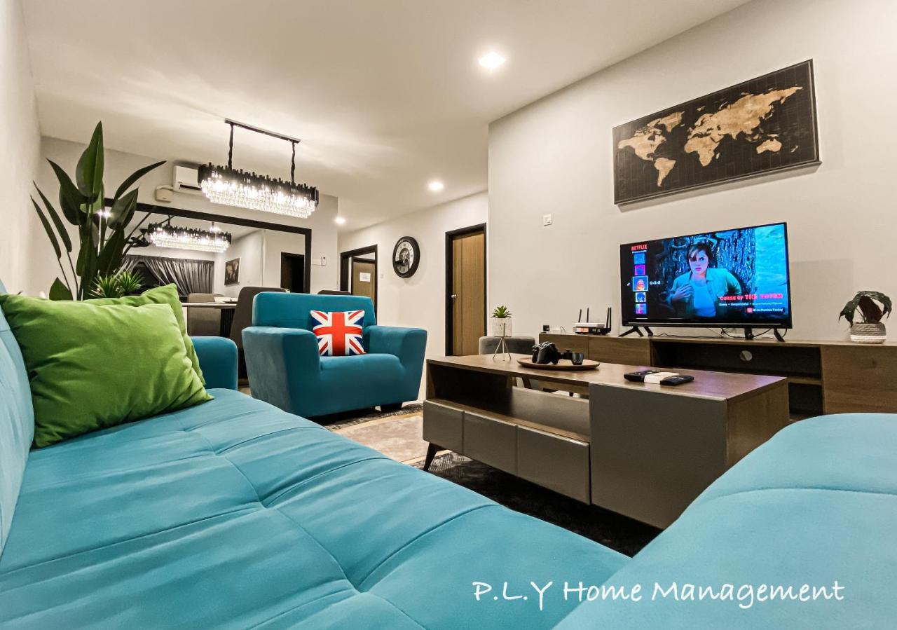 Crystal Cozy Poolview Netflix Waterpark@ Station 18 * Ipoh