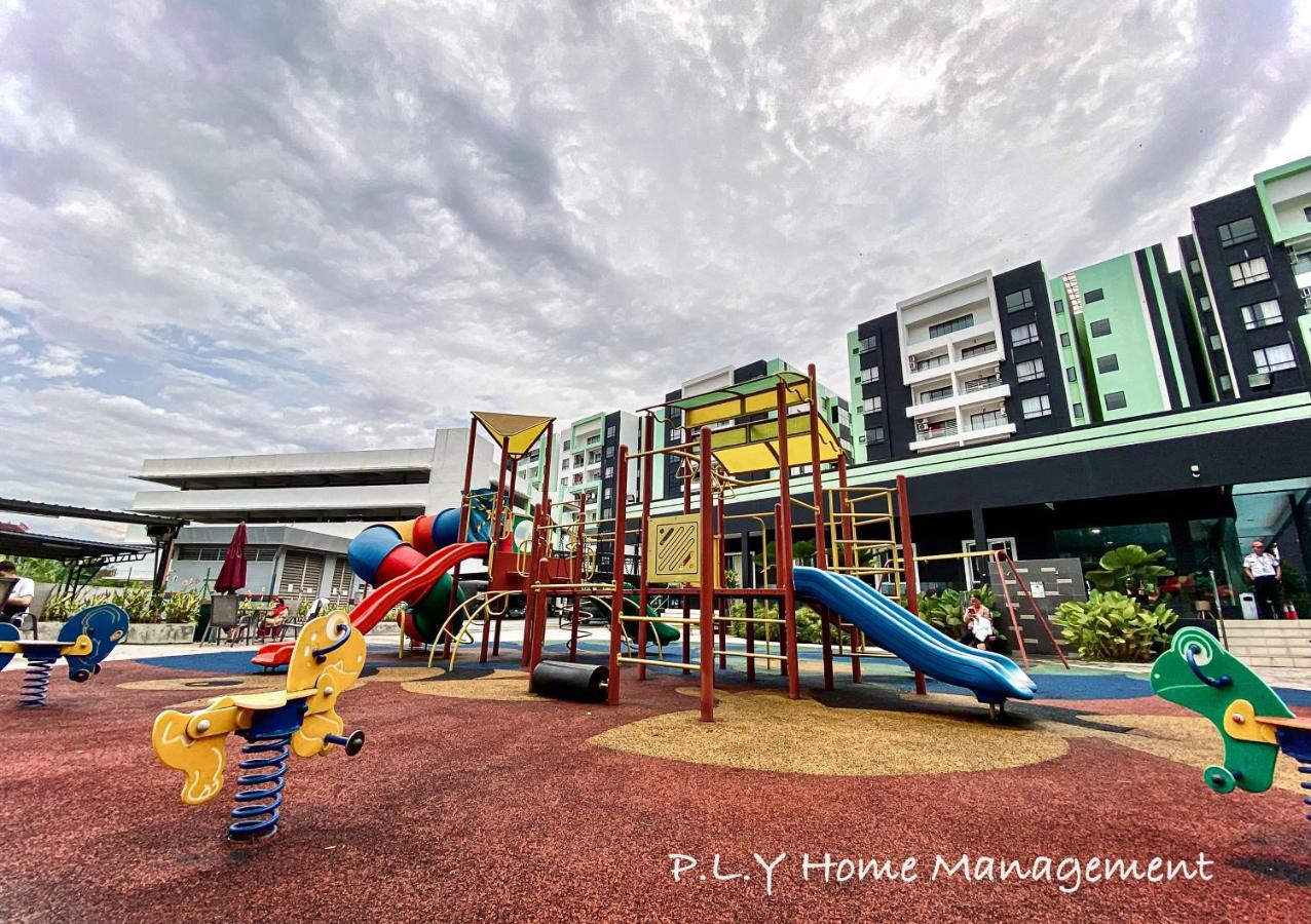 Pangsapuri Crystal Cozy Poolview Netflix Waterpark@ Station 18 *