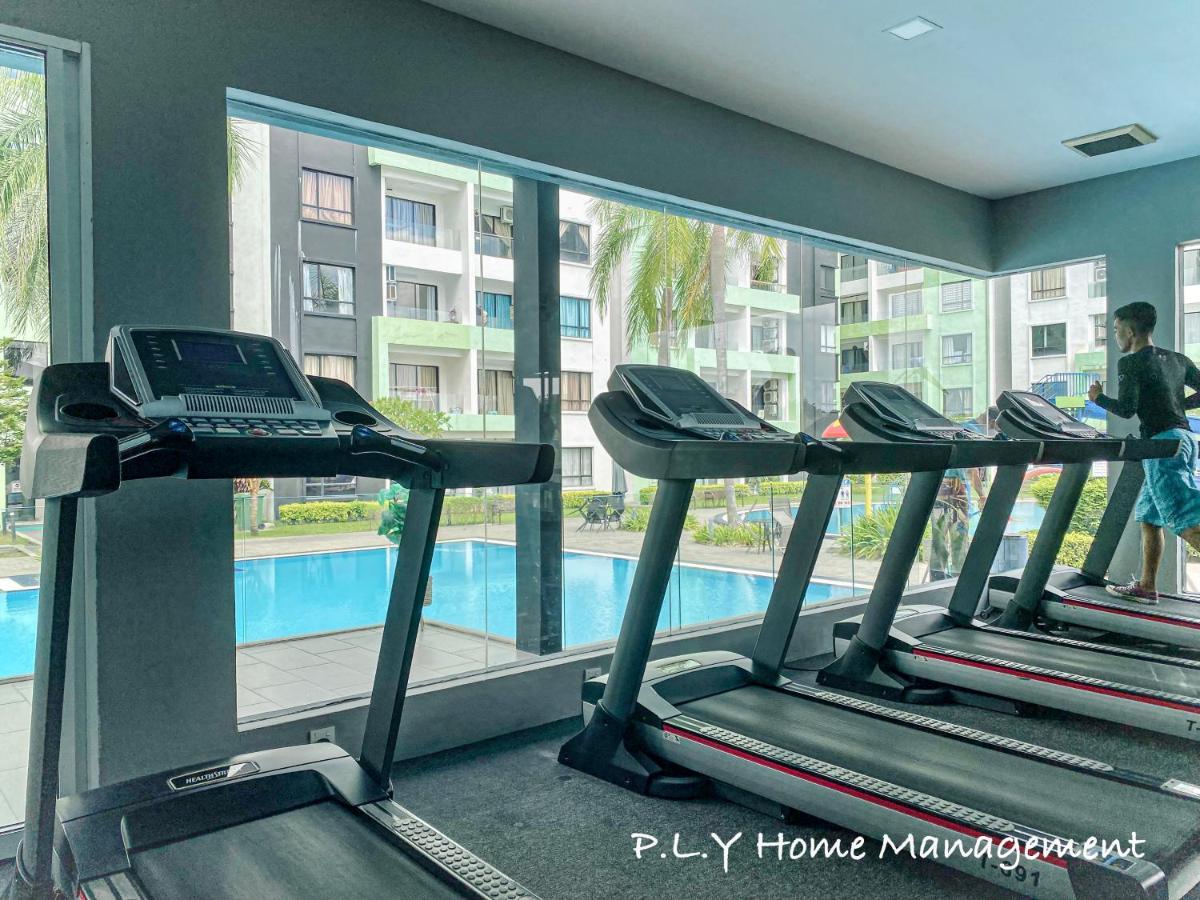 Crystal Cozy Poolview Netflix Waterpark@ Station 18 Pangsapuri