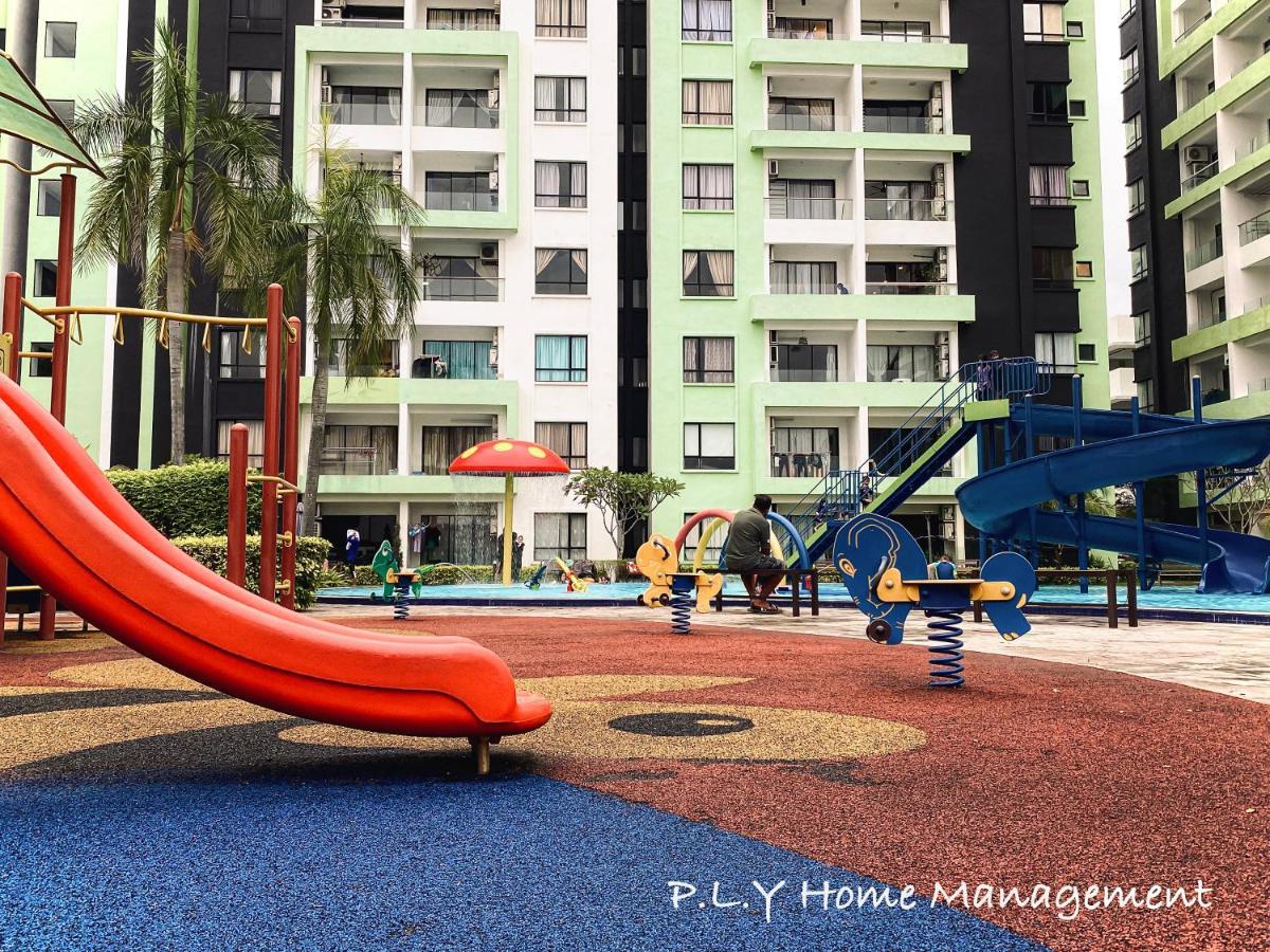 Crystal Cozy Poolview Netflix Waterpark@ Station 18 *